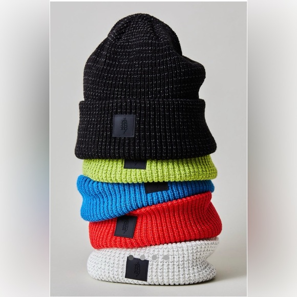 NWT FP MOVEMENT BY FREE PEOPLE LET’S RACE FLEECE LINED RECYCLED YARN BEANIE - Picture 1 of 6